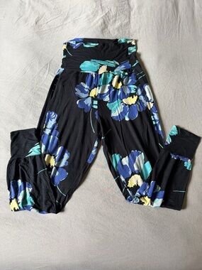 Aerie Black Floral Wide Waistband Harem Pants